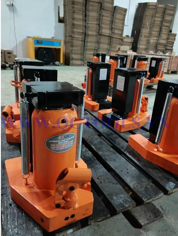 Cung cấp kích móc- con đội móc thủy lực 2,5 tấn đến 25 tấn cho khách hàng tại Việt Nam kich moc thuy luc 10 tan