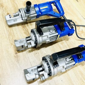 Máy cắt sắt thủy lực RC-25 May cat sat thuy luc phi 16202225