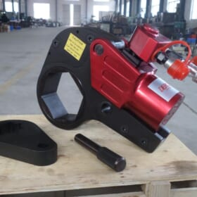 Đầu cờ lê thủy lực tròng TorcStark 4KLCD (546-5458 N.m) Dau co le thuy luc dang trong