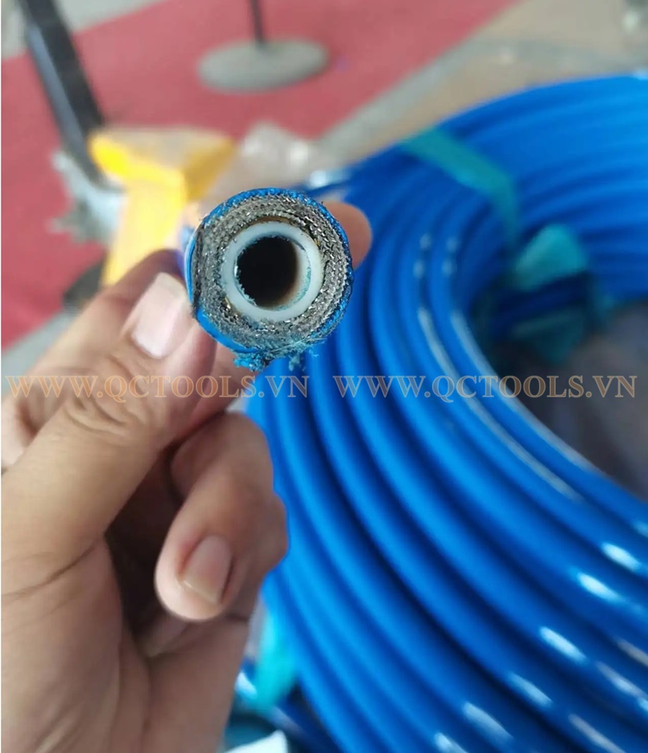 HINH ANH MAT CAT BEN TRONG ONG DAY THUY LUC CAO AP