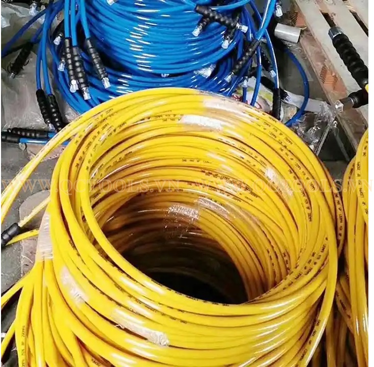 Cung cấp ống dây thủy lực 700 bar, 1000 bar, 1500 bar, 1800 bar, 2000 bar, 2800 bar cho khách hàng Ong day dung cho kich va cang bu long thuy luc