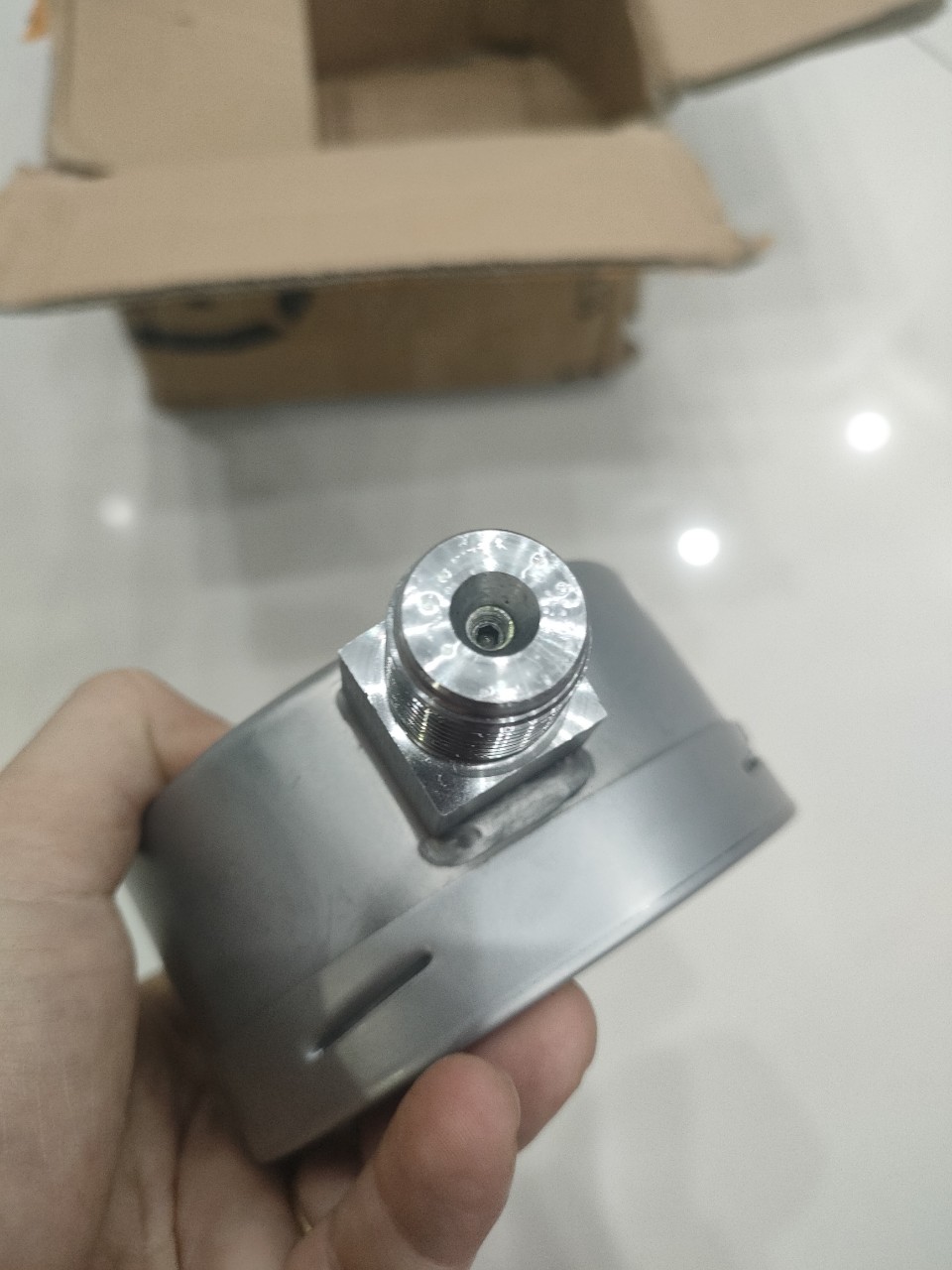 Dong ho do ap suat mat 100 mm 300 Mpa