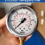 Đồng hồ đo áp suất Wika 213.53 (1 Mpa, mặt 63, chân đứng)
