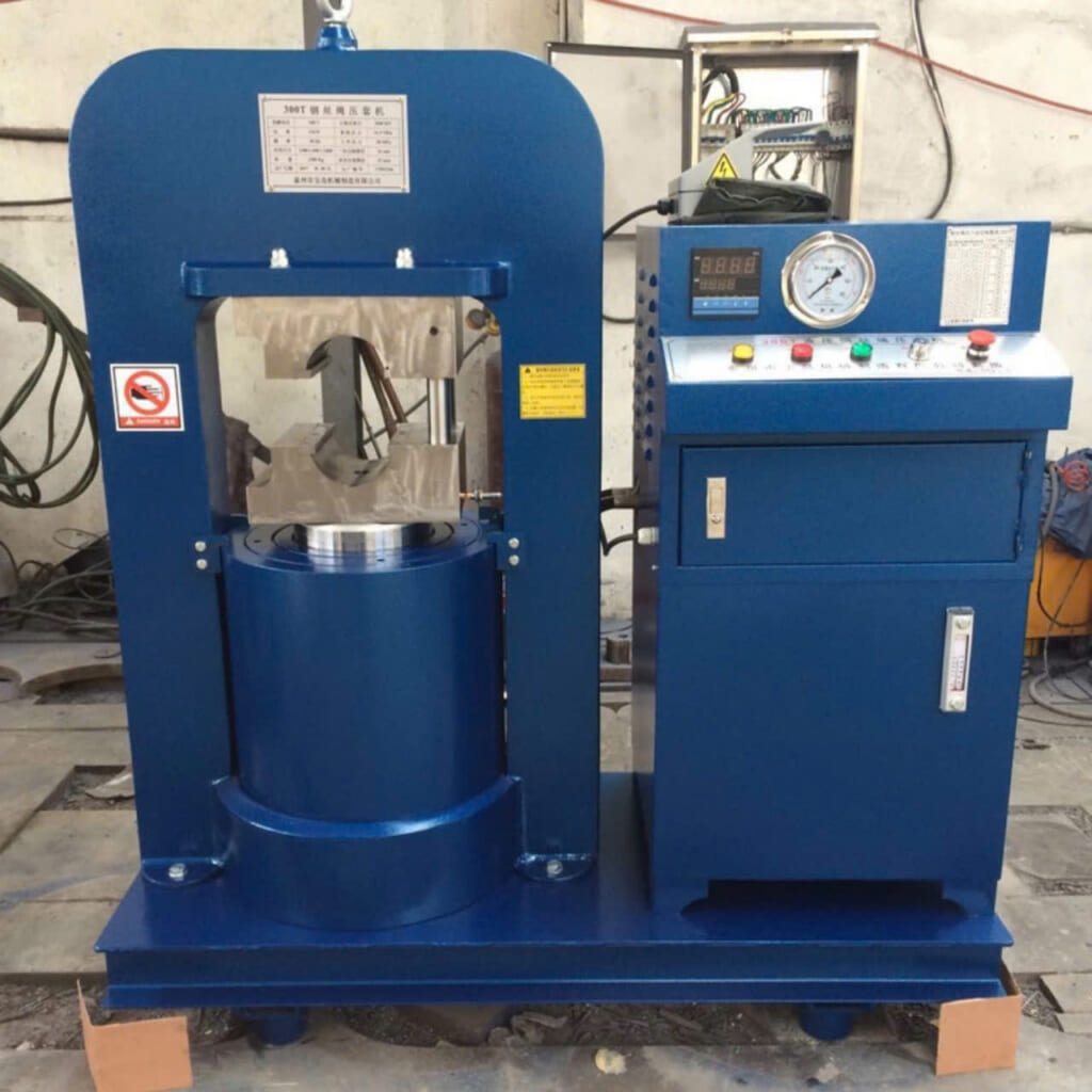 May ep cap thep thuy luc 350 tan